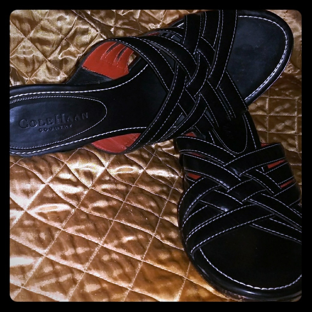 Black sandals by Cole Haan